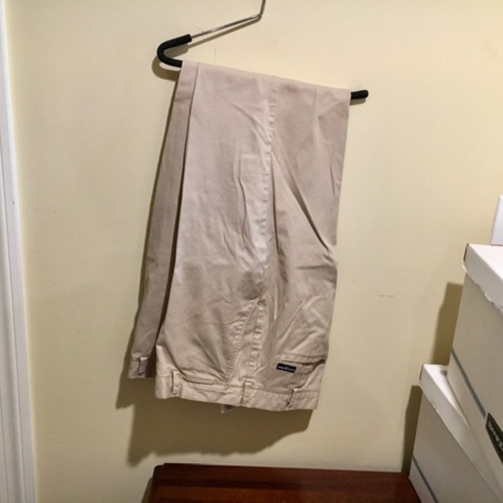 BROOKS BROS. LIGHTWEIGHT CHINOS 38x32